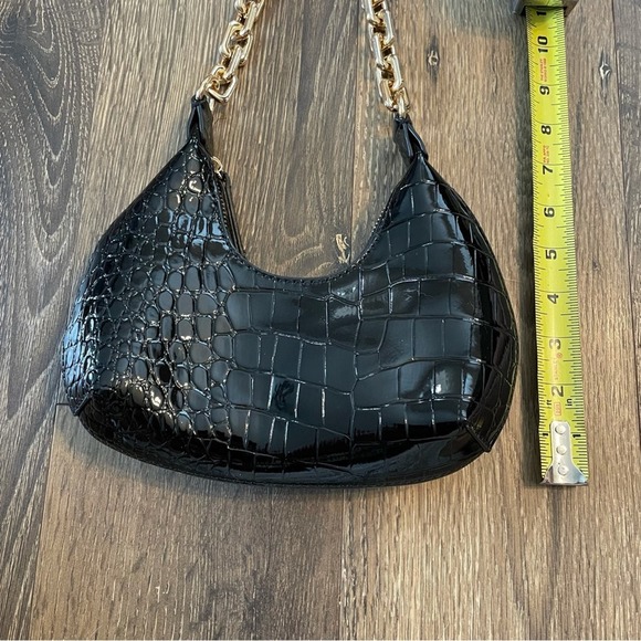 FOREVER 21 Faux Black Crocodile Tiny Purse w/Big Gold Chunky Strap - Picture 4 of 8